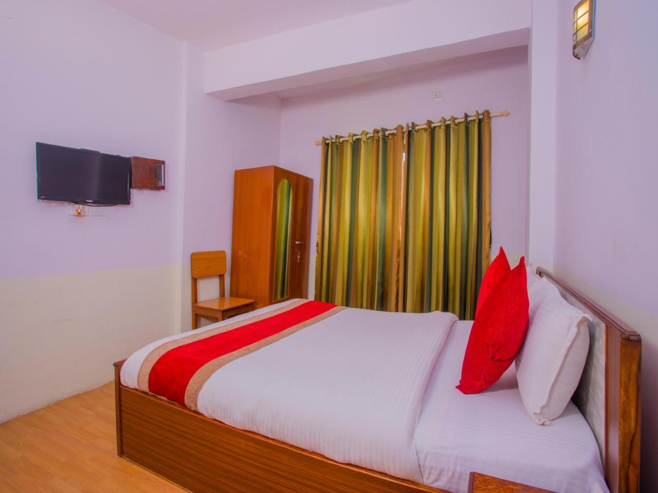 Oyo 255 White Zambala Hotel Kathmandu Exterior foto